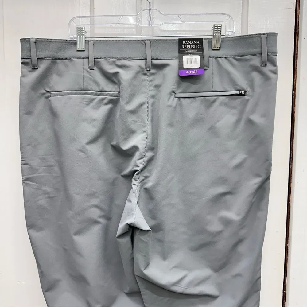 banana republic grey dress pants NWT flat front men's 40 x 34. lightweight comfy 80% Polyester